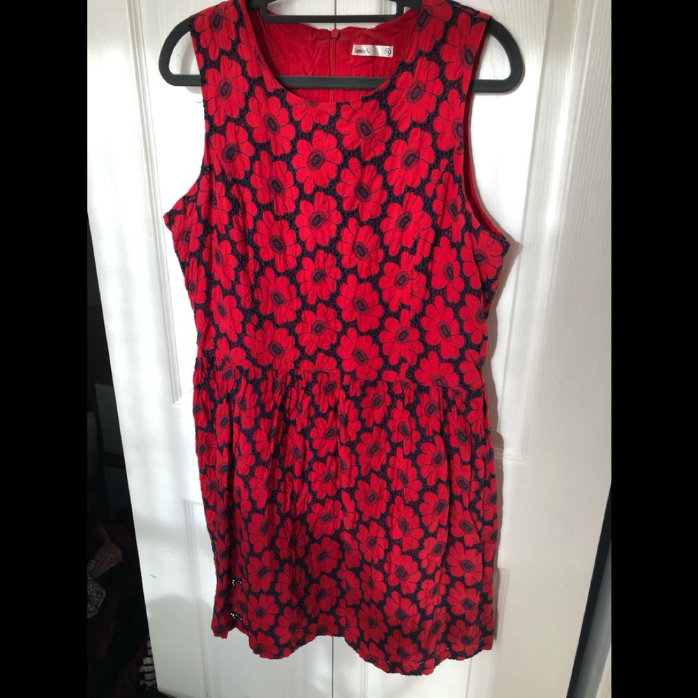 Embroidered fabric flower dress